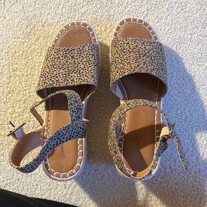 Women’s sandals, brand new never worn